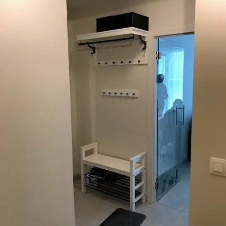 Renovated With Swimming Pool Within Walking Distance Of The T127